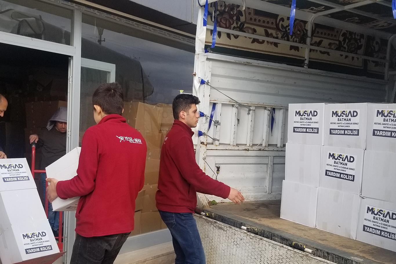 MÜSİAD Batman Şubesinden 300 aileye vefa yardımı MÜSİAD Batman Şubesinden 300 aileye vefa yardımı